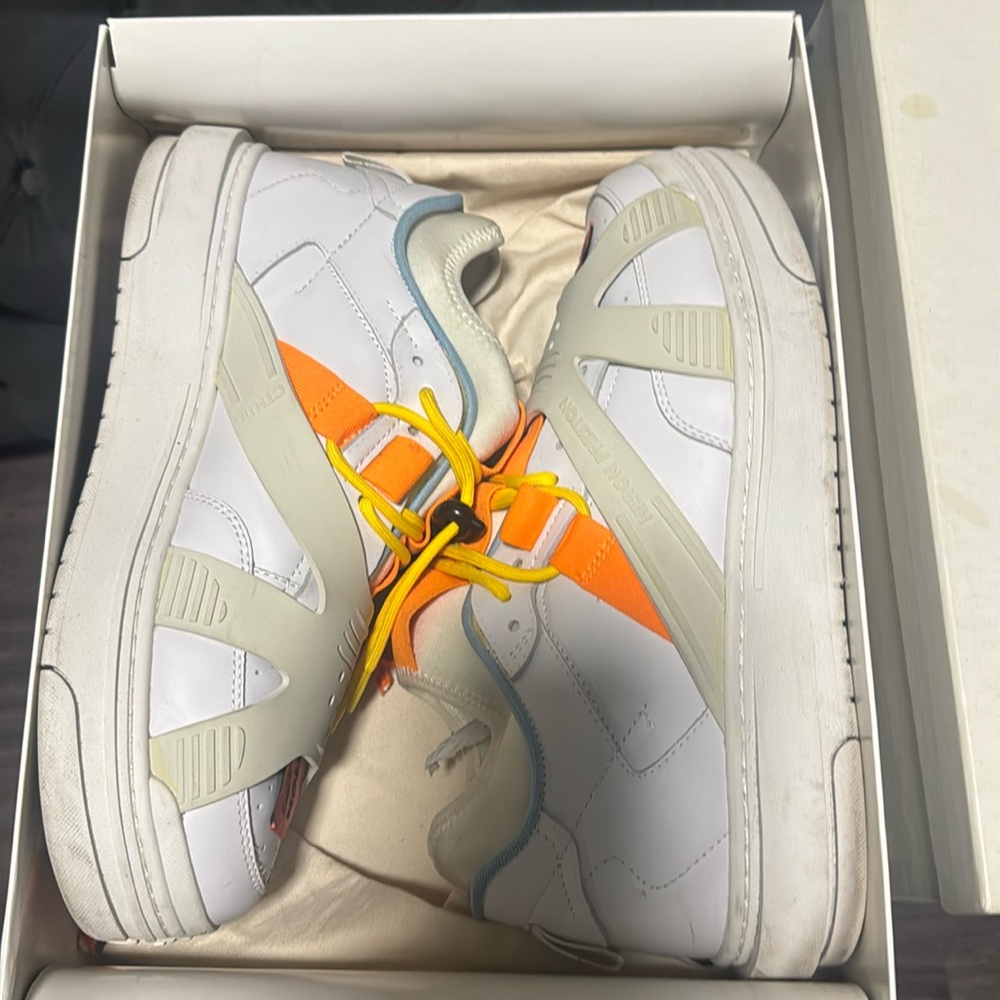 Heron Preston Sneakers
Size 44/ size 11